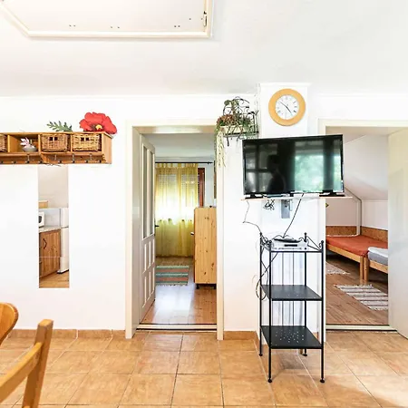 アパート House And Balatonmariafuerdo 19269 *